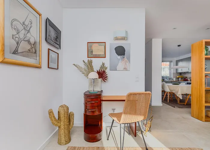 Haus Abel - Pool, Parking And Garden In The Heart Of Lisbon