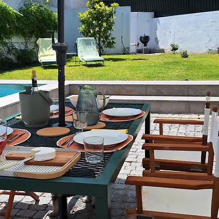 Haus Abel - Pool, Parking And Garden In The Heart Of Lisbon Villa Exterior photo
